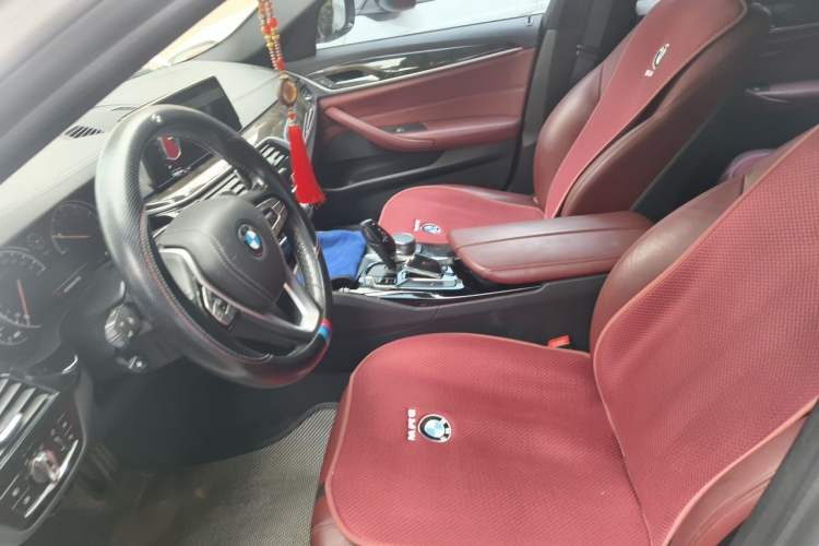 Used BMW 5 Series 2018 Restyled 530Li Leading Edition M Sport Package Left Front Seat