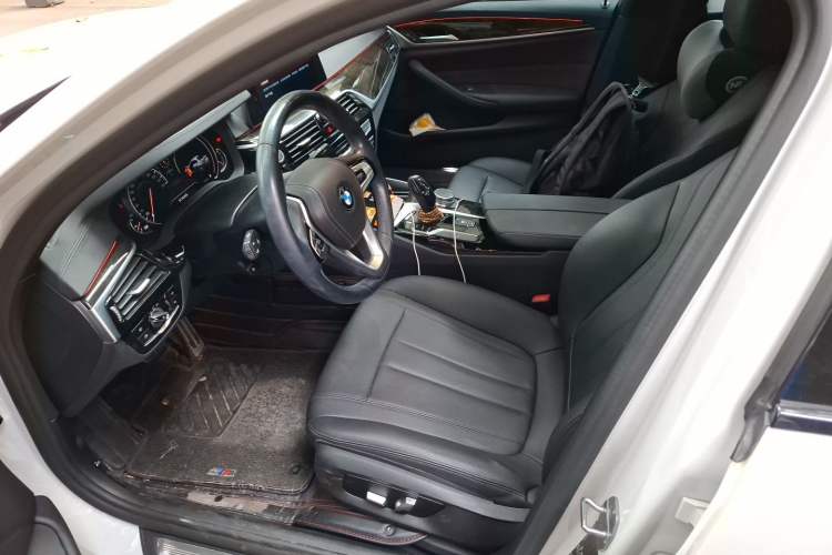 Used BMW 5 Series 2018 525Li M Sport Package Left Front Seat