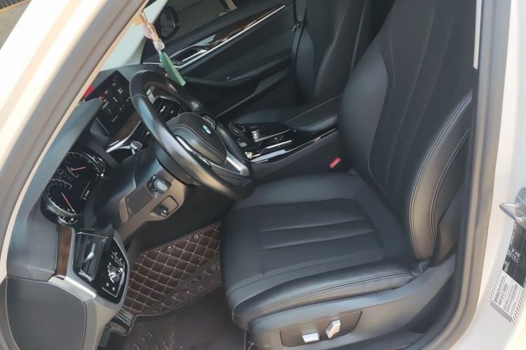 Used BMW 5 Series 2018 525Li Luxury Package Left Front Seat