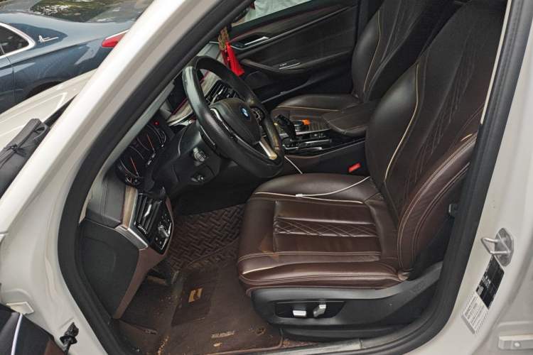 Used BMW 5 Series 2018 Facelifted 530Li Luxury Edition Premium Package Left Front Seat