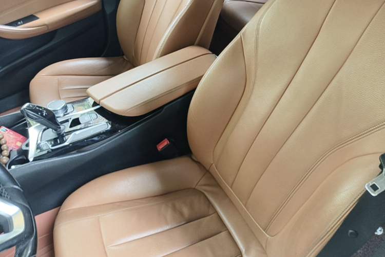 Used BMW 5 Series 2018 528Li Launch Special Edition Left Front Seat