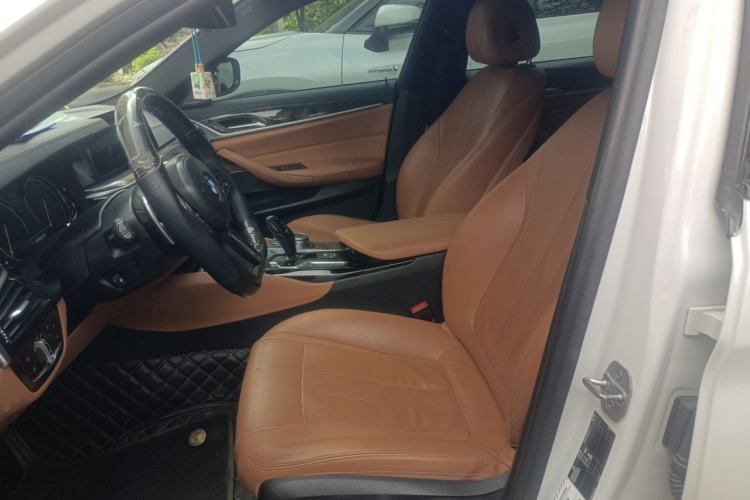 Used BMW 5 Series 2018 Restyled 530Li Luxury Edition M Sport Package Left Front Seat