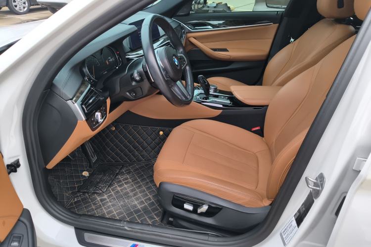 Used BMW 5 Series 2018 530Li Luxury Edition M Sport Package Left Front Seat