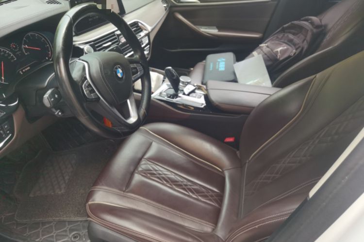 Used BMW 5 Series 2018 Revised Version 530Li Leading Edition Luxury Package Left Front Seat