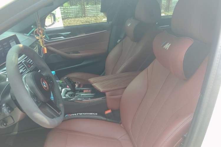 Used BMW 5 Series 2018 Restyled 530Li Luxury Edition M Sport Package Left Front Seat