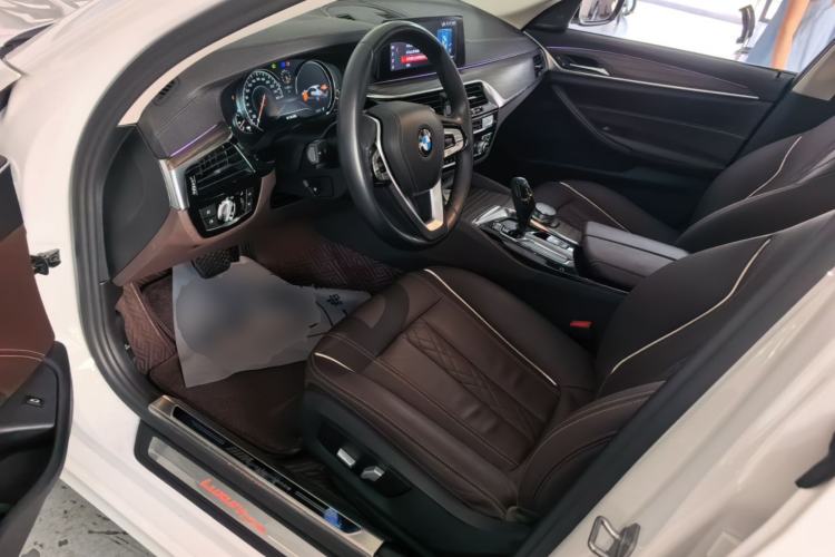 Used BMW 5 Series 2018 Revised Version 530Li Leading Edition Luxury Package Left Front Seat