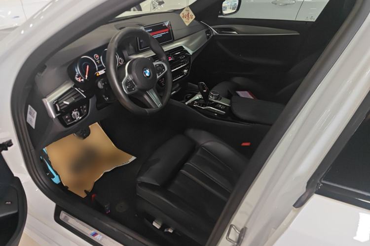Used BMW 5 Series 2018 525i M Sport Package Left Front Seat