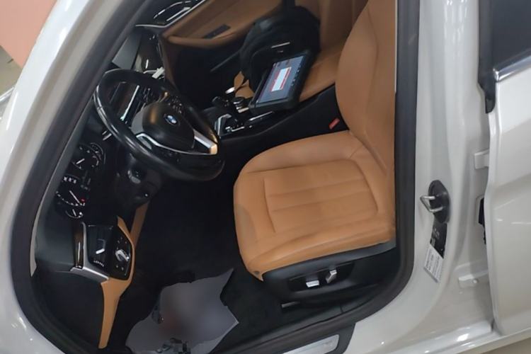 Used BMW 5 Series 2018 528Li Launch Special Edition Left Front Seat