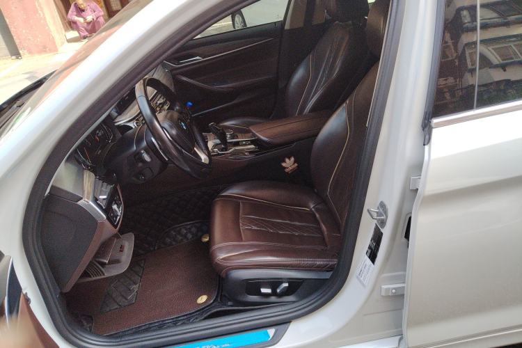 Used BMW 5 Series 2018 530Li Leading Edition Luxury Package Left Front Seat