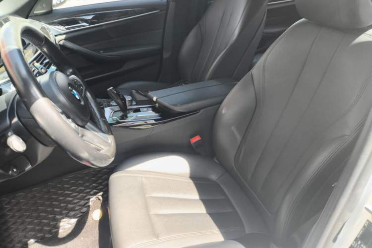 Used BMW 5 Series 2018 525Li M Sport Package Left Front Seat