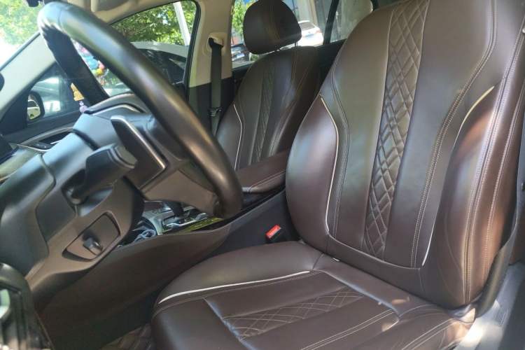 Used BMW 5 Series 2018 530Li xDrive Luxury Package Left Front Seat