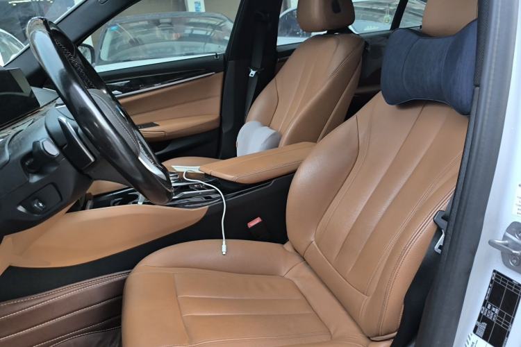 Used BMW 5 Series 2018 Restyled 530Li Leading Edition M Sport Package Left Front Seat