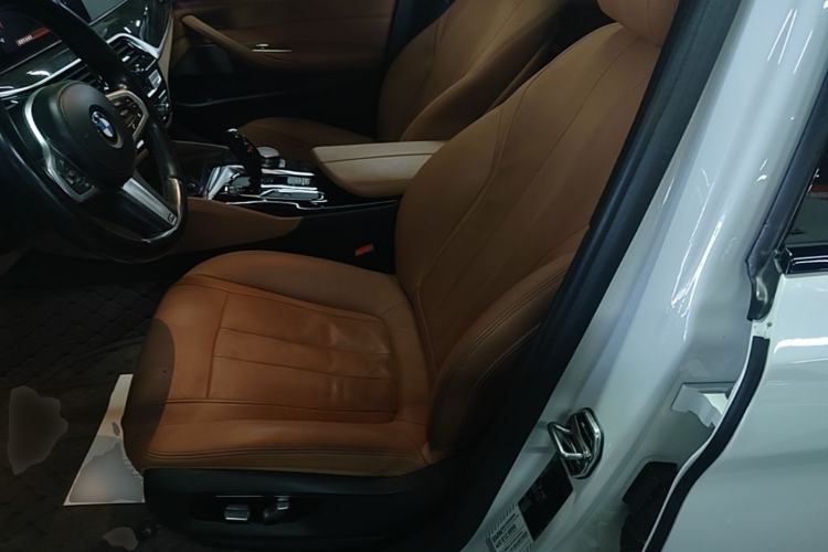 Used BMW 5 Series 2018 530Li Luxury Edition M Sport Package Left Front Seat