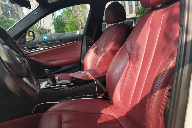Used BMW 5 Series 2018 Facelifted 530Li xDrive M Sport Package Left Front Seat