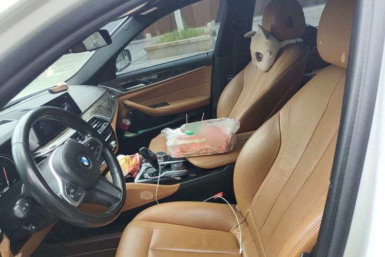 Used BMW 5 Series 2018 530Li Leading Model M Sport Package Left Front Seat