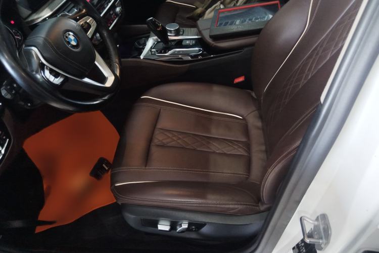Used BMW 5 Series 2018 Facelifted 530Li Luxury Edition Premium Package Left Front Seat