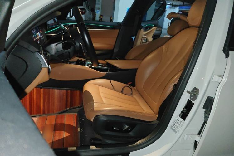 Used BMW 5 Series 2018 530Li Leading Model M Sport Package Left Front Seat