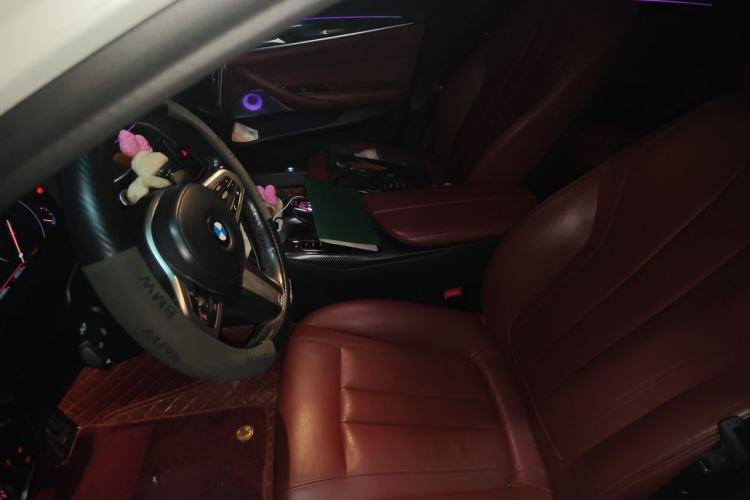 Used BMW 5 Series 2018 530Li Leading Model M Sport Package Left Front Seat