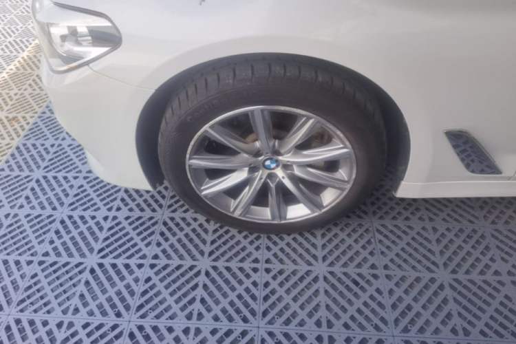 Used BMW 5 Series 2018 528Li Launch Special Edition Left Front Wheel Hub