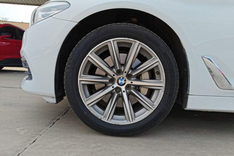 Used BMW 5 Series 2018 528Li Launch Special Edition Left Front Wheel Hub