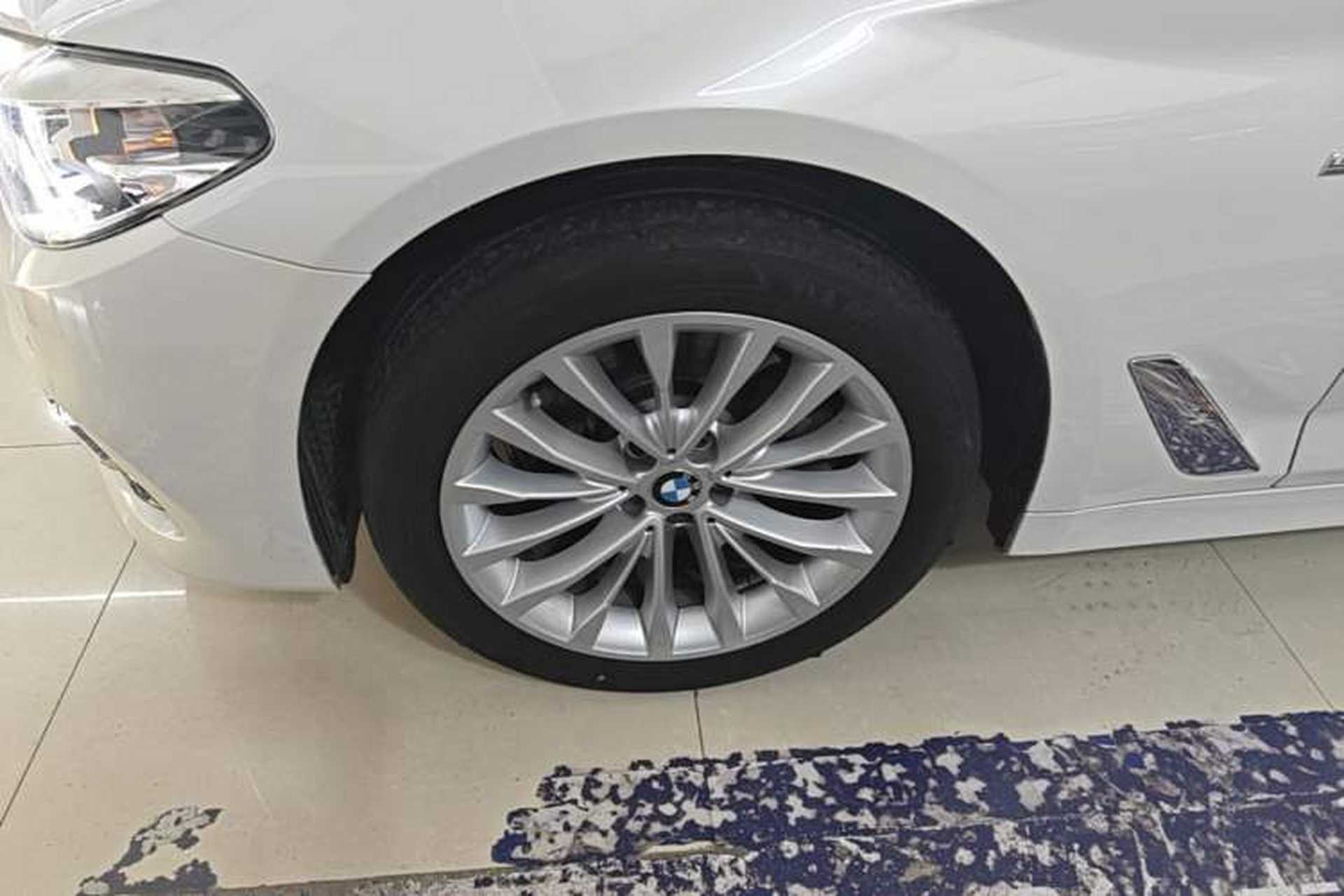 Used BMW 5 Series 2018 525Li Luxury Package Left Front Wheel Hub