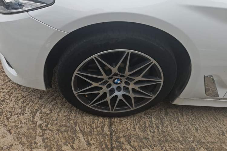 Used BMW 5 Series 2018 528Li Launch Special Edition Left Front Wheel Hub