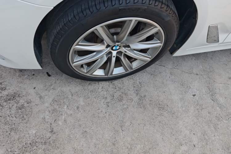 Used BMW 5 Series 2018 528Li Launch Special Edition Left Front Wheel Hub