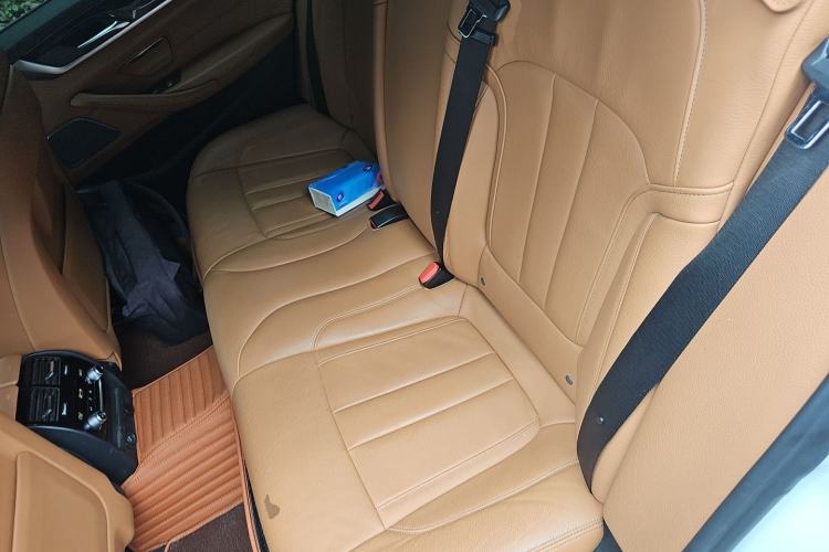 Used BMW 5 Series 2018 530Li Luxury Edition M Sport Package Left Rear Seat