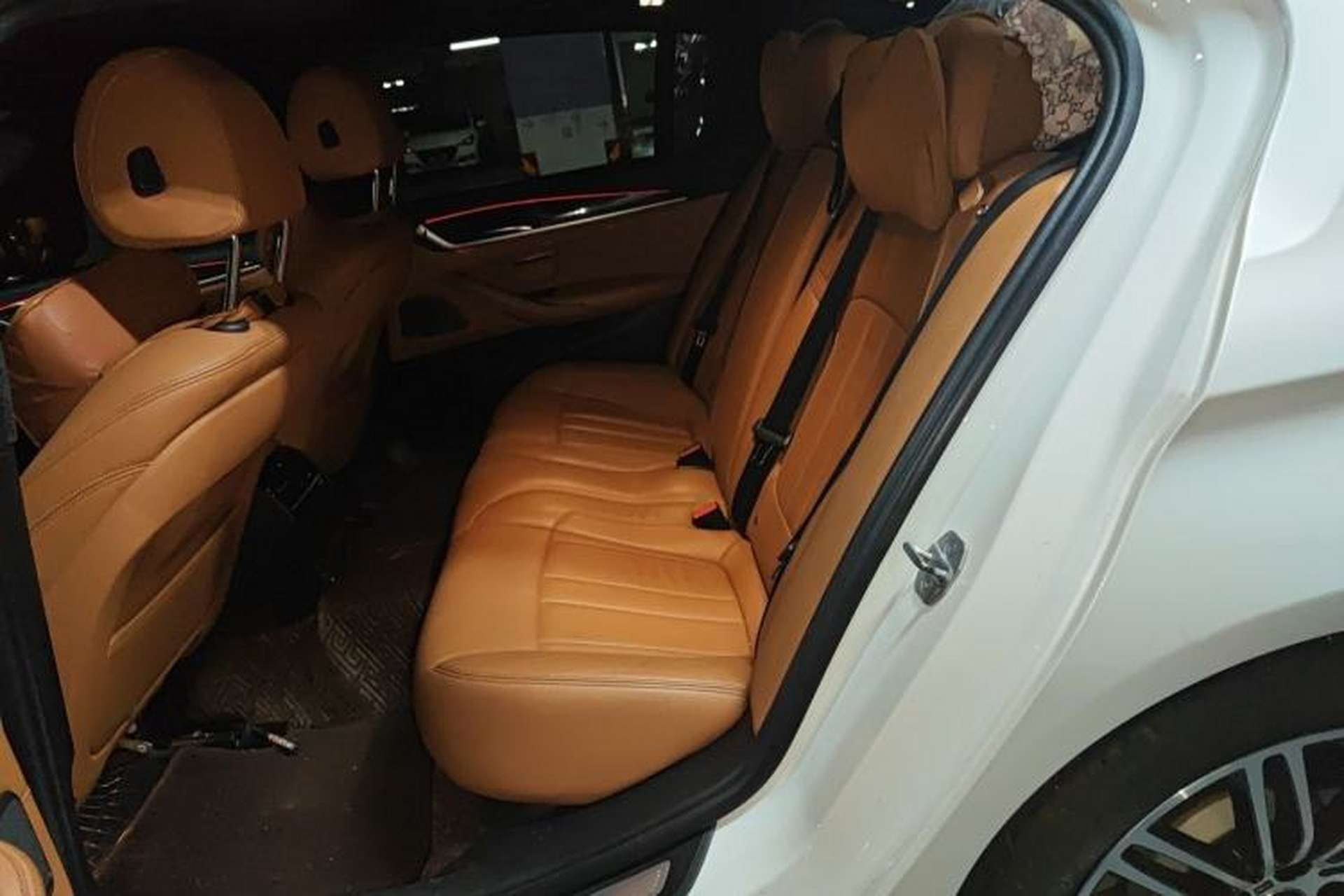 Used BMW 5 Series 2018 530Li Leading Model M Sport Package Left Rear Seat