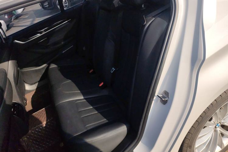 Used BMW 5 Series 2018 525Li Luxury Package Left Rear Seat