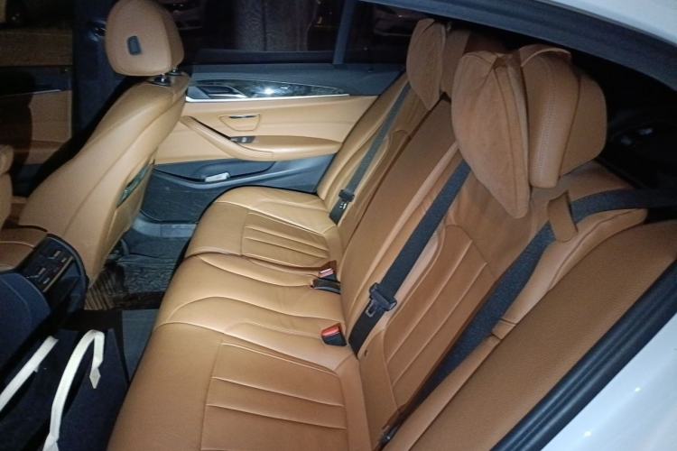 Used BMW 5 Series 2018 Facelifted 530Li xDrive M Sport Package Left Rear Seat