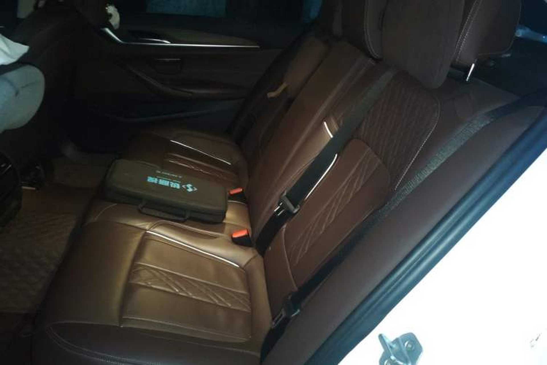 Used BMW 5 Series 2018 530Li Leading Edition Luxury Package Left Rear Seat