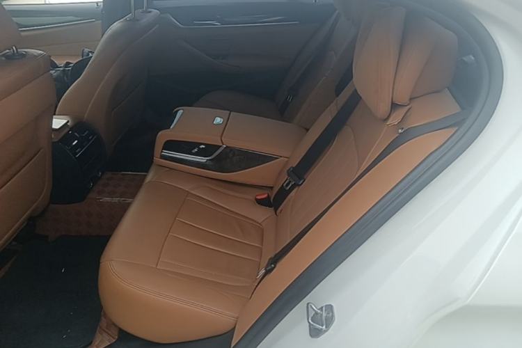 Used BMW 5 Series 2018 Restyled 530Li Leading Edition M Sport Package Left Rear Seat