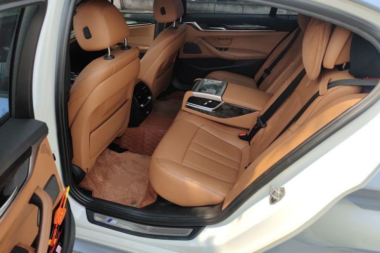 Used BMW 5 Series 2018 530Li Luxury Edition M Sport Package Left Rear Seat