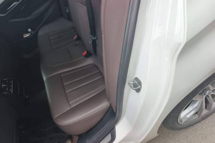Used BMW 5 Series 2018 525Li M Sport Package Left Rear Seat