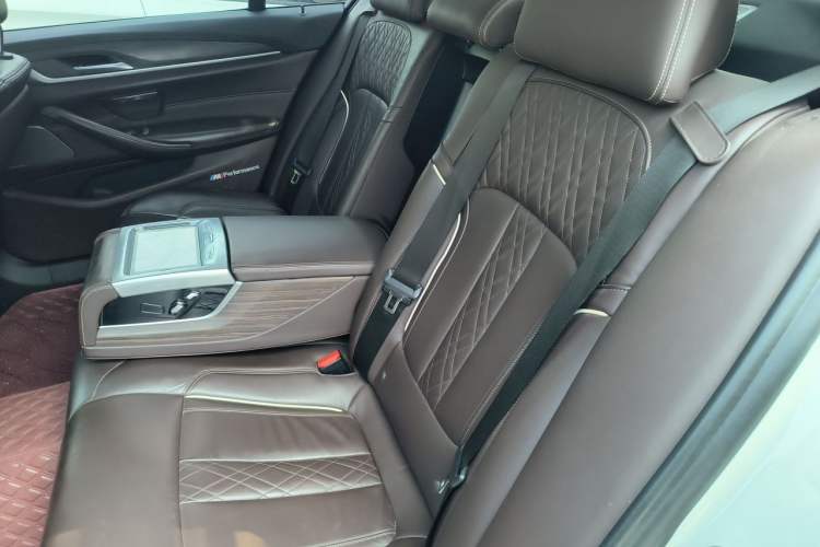 Used BMW 5 Series 2018 Facelifted 530Li Luxury Edition Premium Package Left Rear Seat