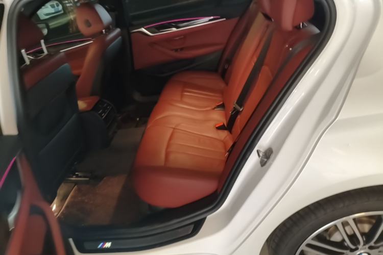 Used BMW 5 Series 2018 Restyled 530Li Leading Edition M Sport Package Left Rear Seat