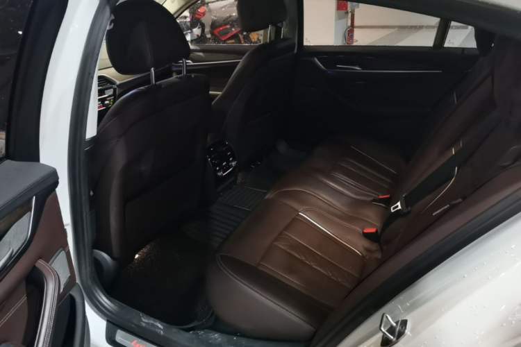 Used BMW 5 Series 2018 Facelifted 530Li Luxury Edition Premium Package Left Rear Seat