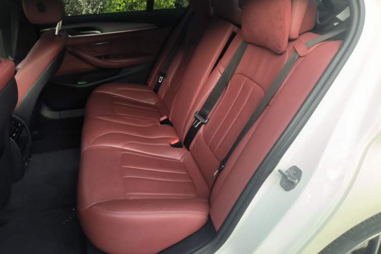Used BMW 5 Series 2018 Restyled 530Li Leading Edition M Sport Package Left Rear Seat