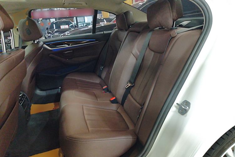 Used BMW 5 Series 2018 525Li Luxury Package Left Rear Seat