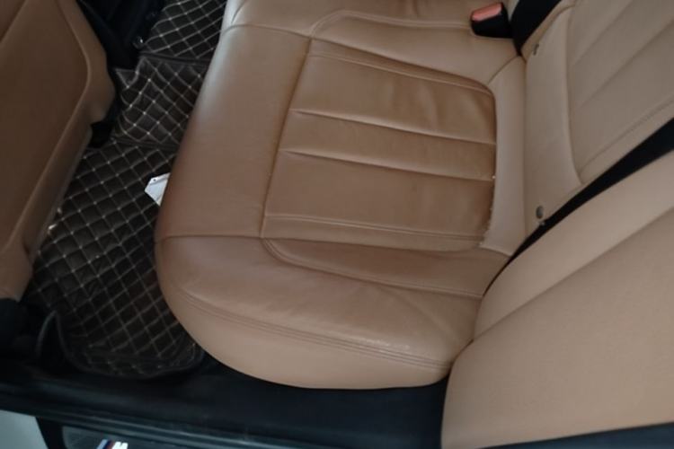Used BMW 5 Series 2018 530Li Leading Model M Sport Package Left Rear Seat
