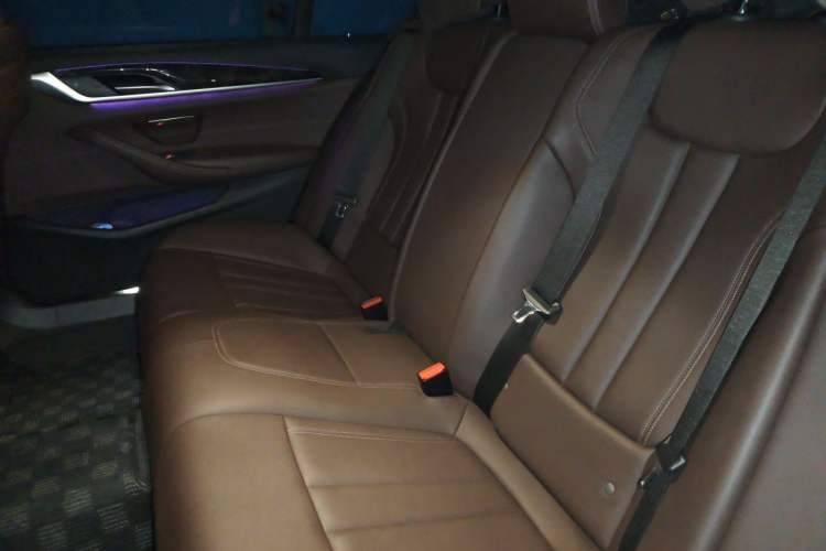 Used BMW 5 Series 2018 525Li M Sport Package Left Rear Seat