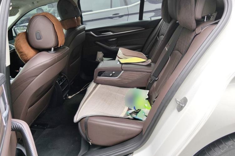 Used BMW 5 Series 2018 Revised Version 530Li Leading Edition Luxury Package Left Rear Seat