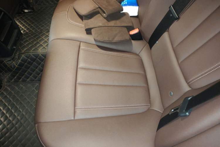 Used BMW 5 Series 2018 525Li Luxury Package Left Rear Seat