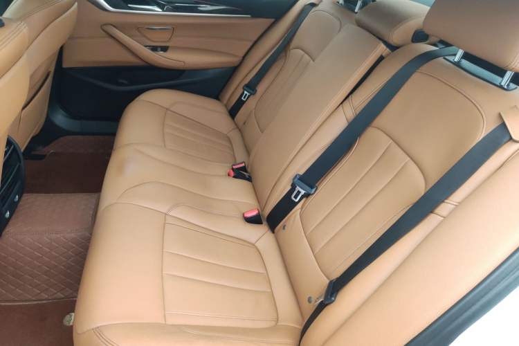 Used BMW 5 Series 2018 Restyled 530Li Leading Edition M Sport Package Left Rear Seat