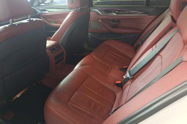 Used BMW 5 Series 2018 530Li Leading Model M Sport Package Left Rear Seat