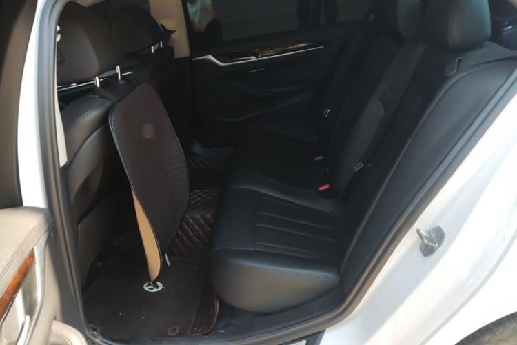 Used BMW 5 Series 2018 525Li Luxury Package Left Rear Seat