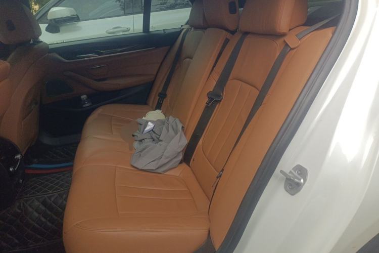 Used BMW 5 Series 2018 Restyled 530Li Luxury Edition M Sport Package Left Rear Seat