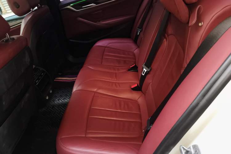 Used BMW 5 Series 2018 530Li Leading Model M Sport Package Left Rear Seat