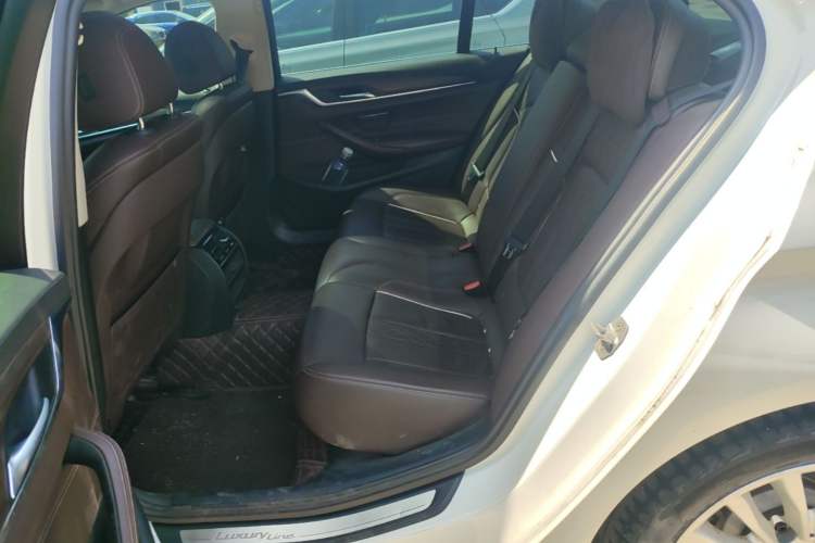Used BMW 5 Series 2018 Revised Version 530Li Leading Edition Luxury Package Left Rear Seat